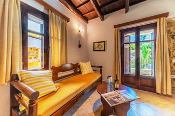 idili traditional house