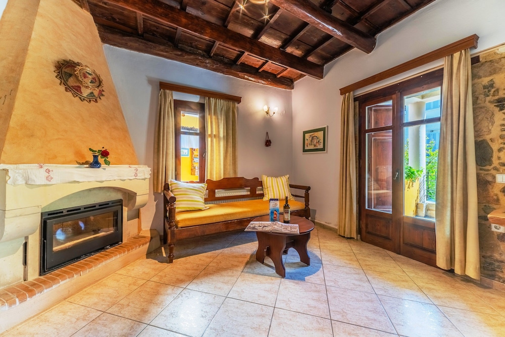 idili traditional house