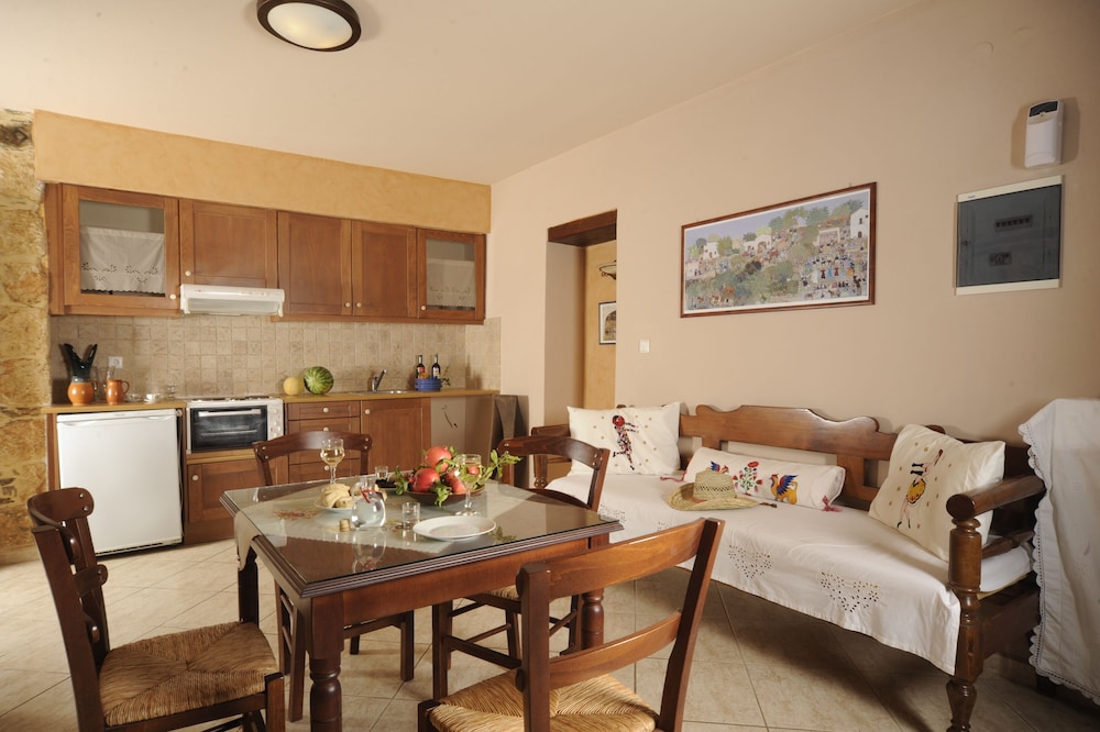 idili traditional house
