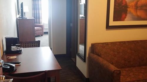 american inn and suites