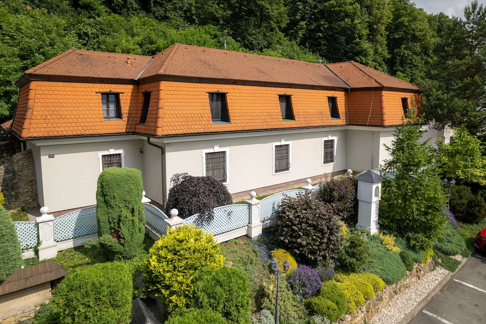 hotel zamecek pod hradem stary jicin