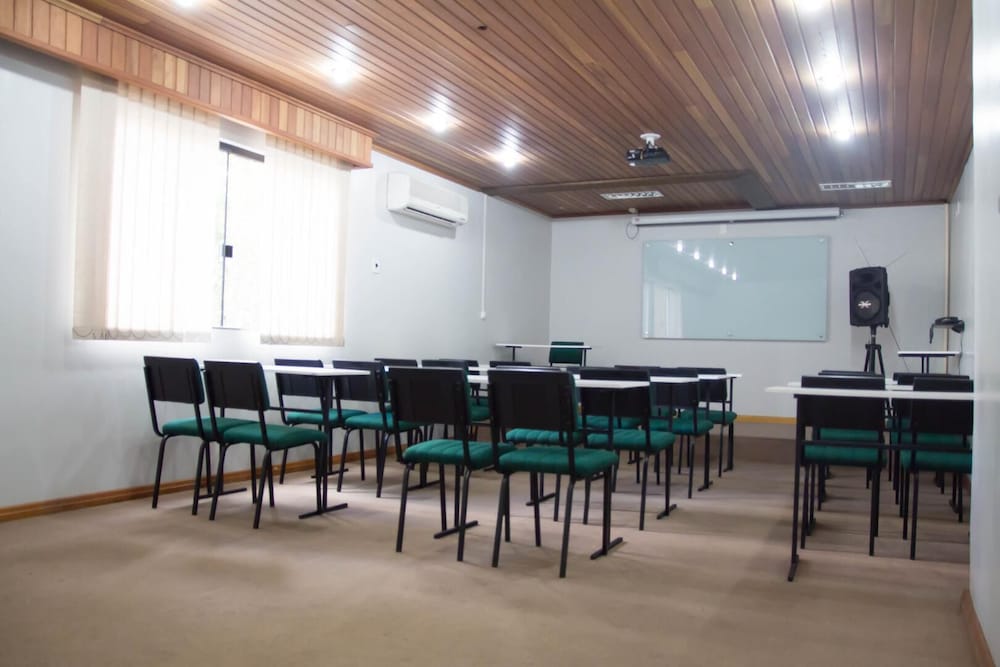 cristal executive hotel