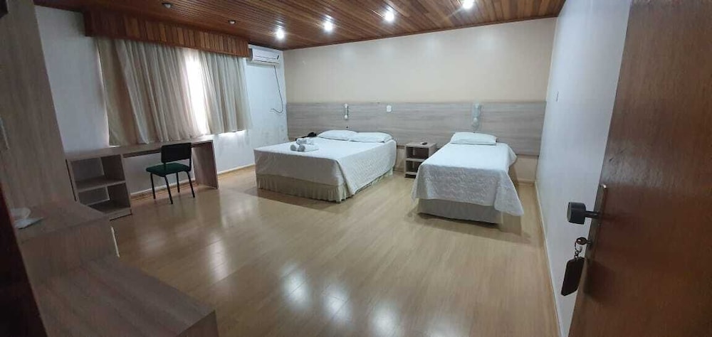 cristal executive hotel