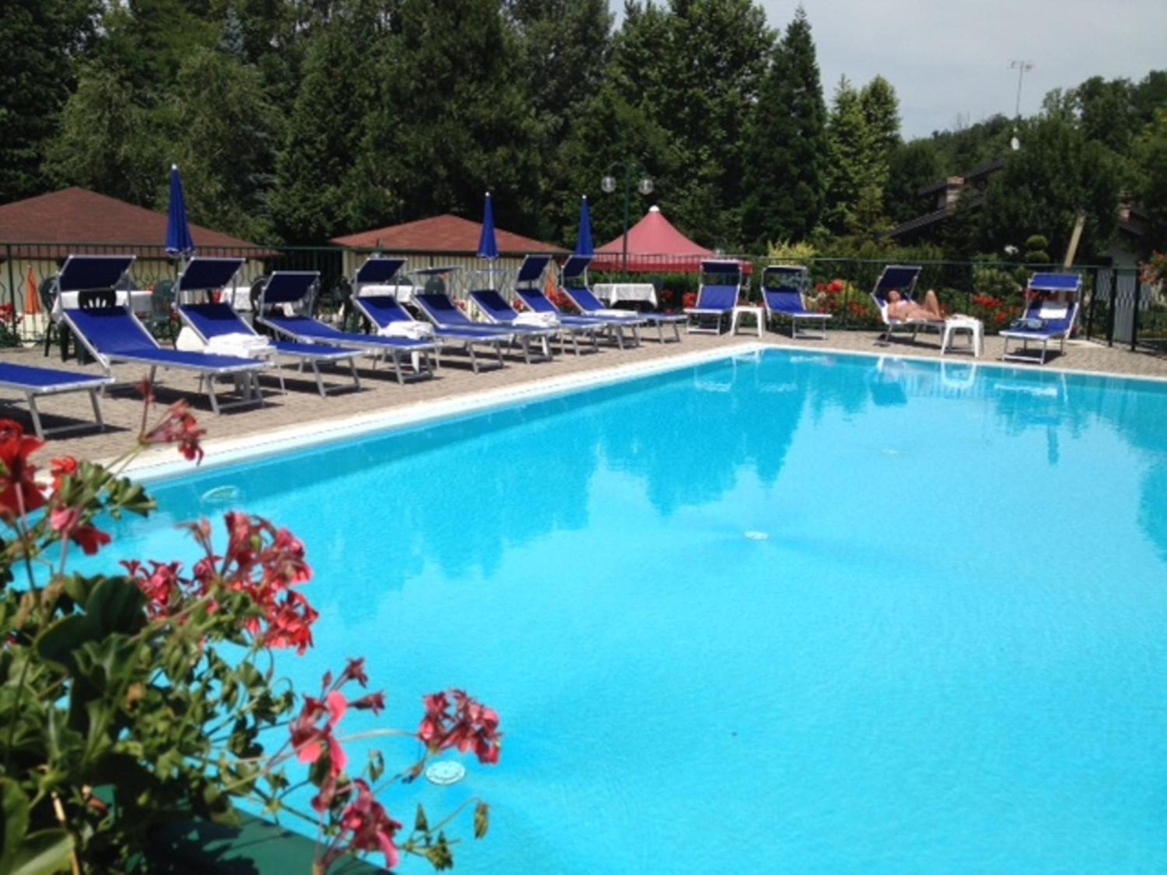 Hotel La Ruota,Via S.S. Monregalese 5,4 star
