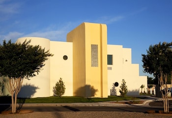 spark by hilton artesia