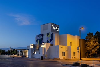 spark by hilton artesia