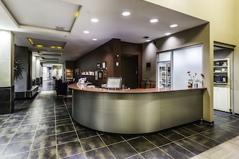 spark by hilton artesia