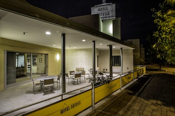 spark by hilton artesia