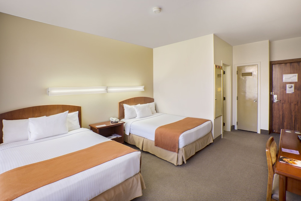 hotel quito
