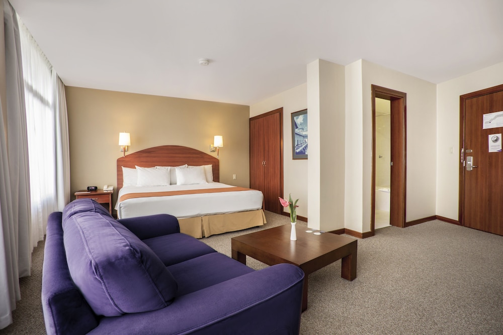 hotel quito
