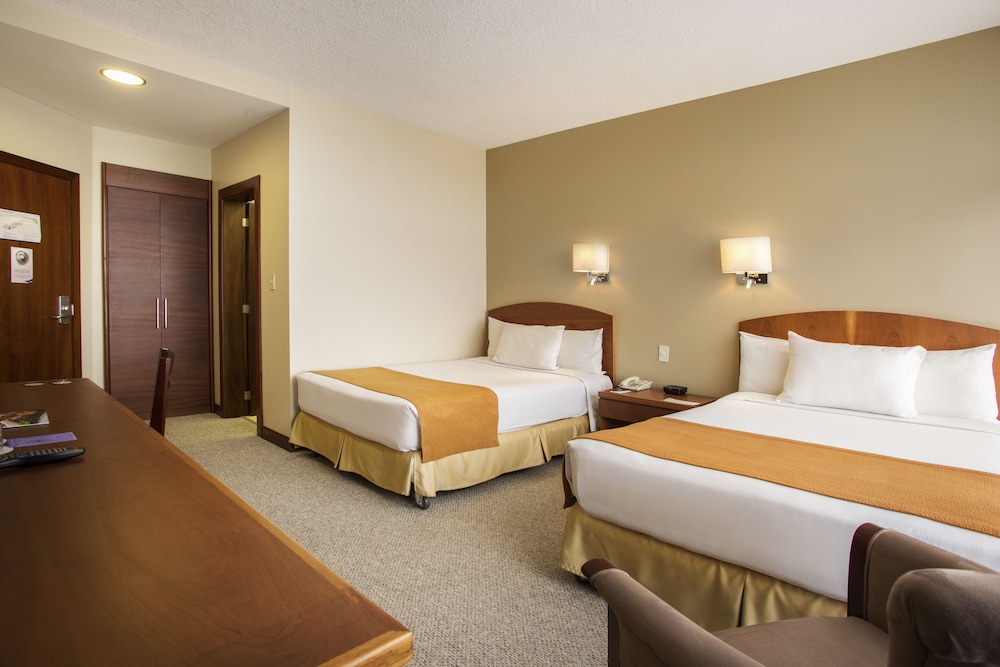 hotel quito