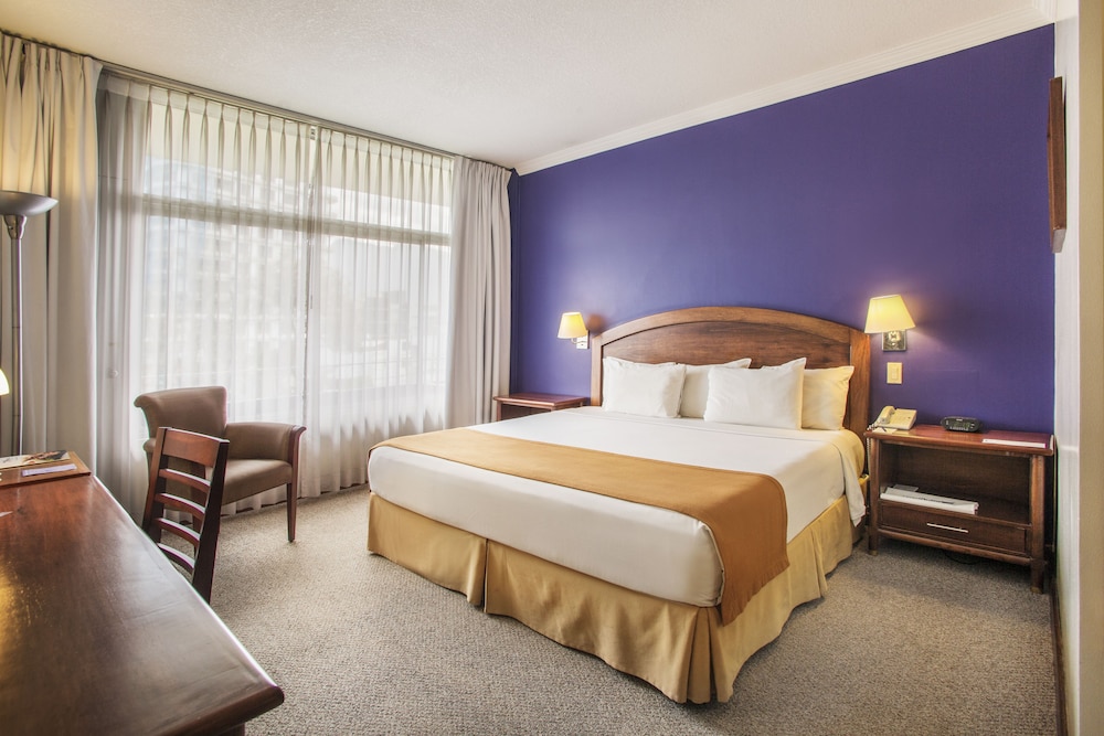 hotel quito