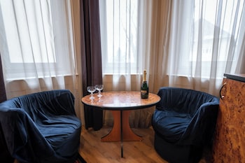 kristal hotel
