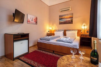 kristal hotel