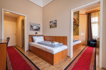 kristal hotel