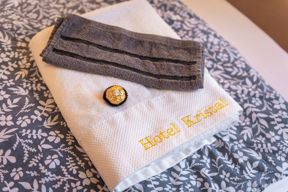 kristal hotel