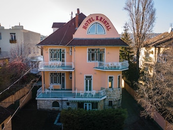 kristal hotel