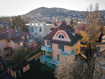 kristal hotel