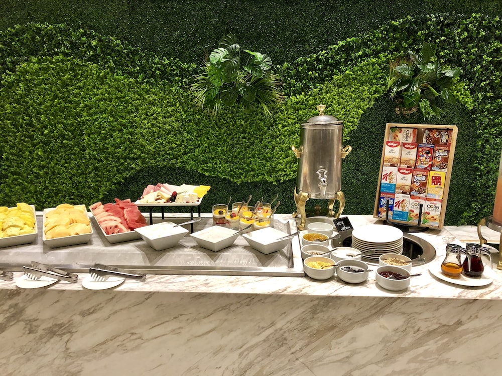 wyndham monterrey ambassador centro