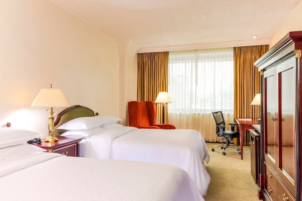 wyndham monterrey ambassador centro