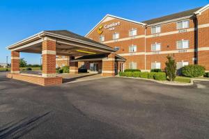 comfort inn hebron lowell area