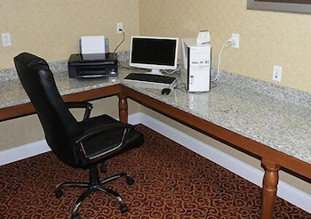 comfort inn hebron lowell area