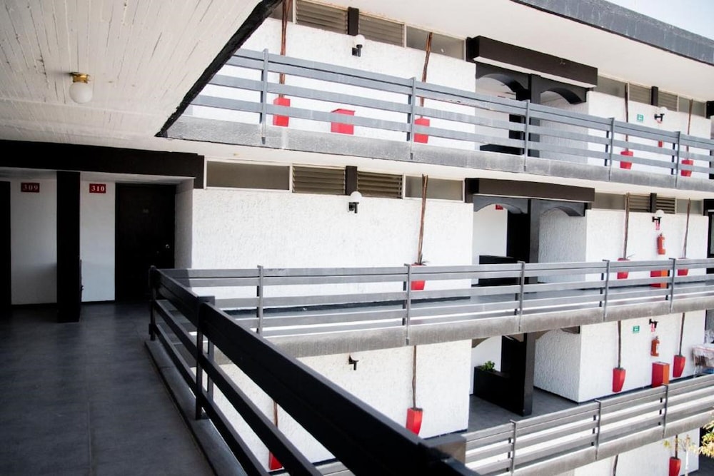 hotel expo plaza business and family guadalajara