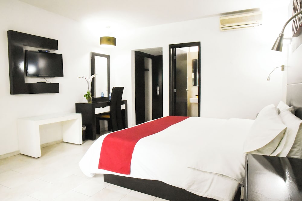 hotel expo plaza business and family guadalajara