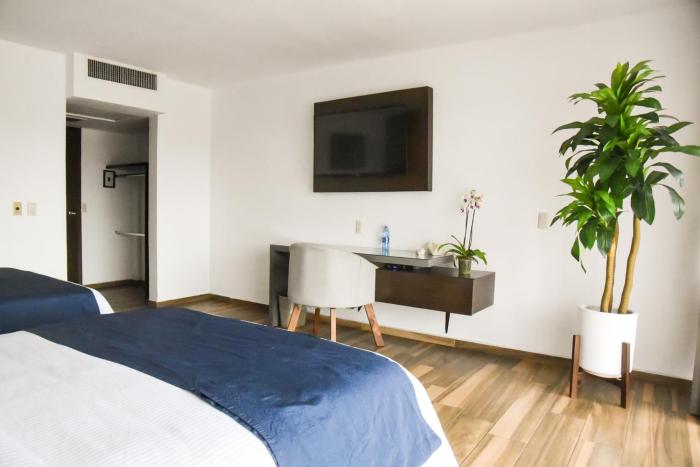 hotel expo plaza business and family guadalajara