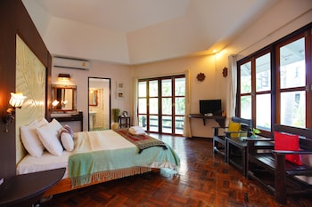 tanaosri resort and spa