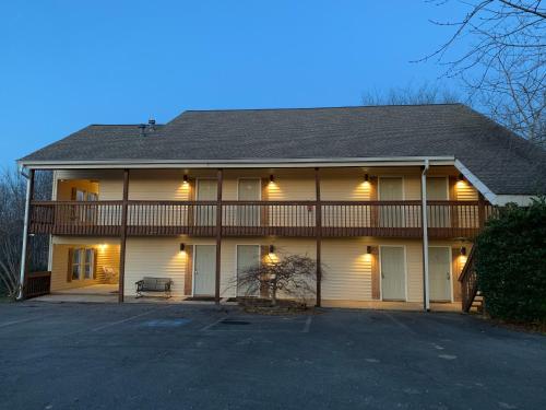 woodbridge inn and tavern