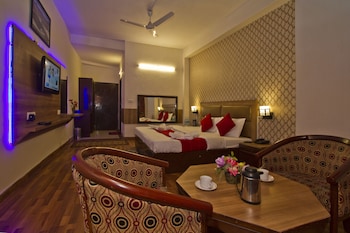 hotel sitara international