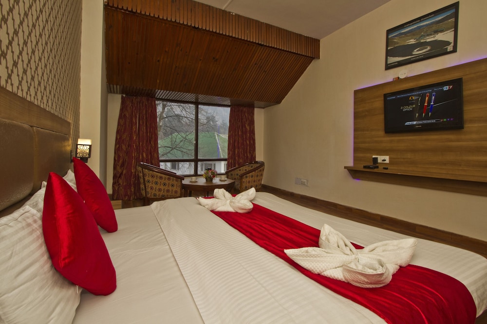 hotel sitara international