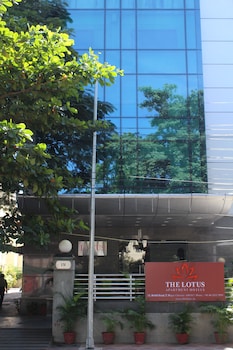 the lotus apartment hotels burkit road