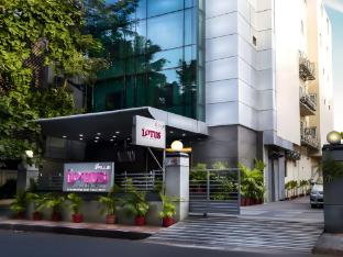 the lotus apartment hotels burkit road