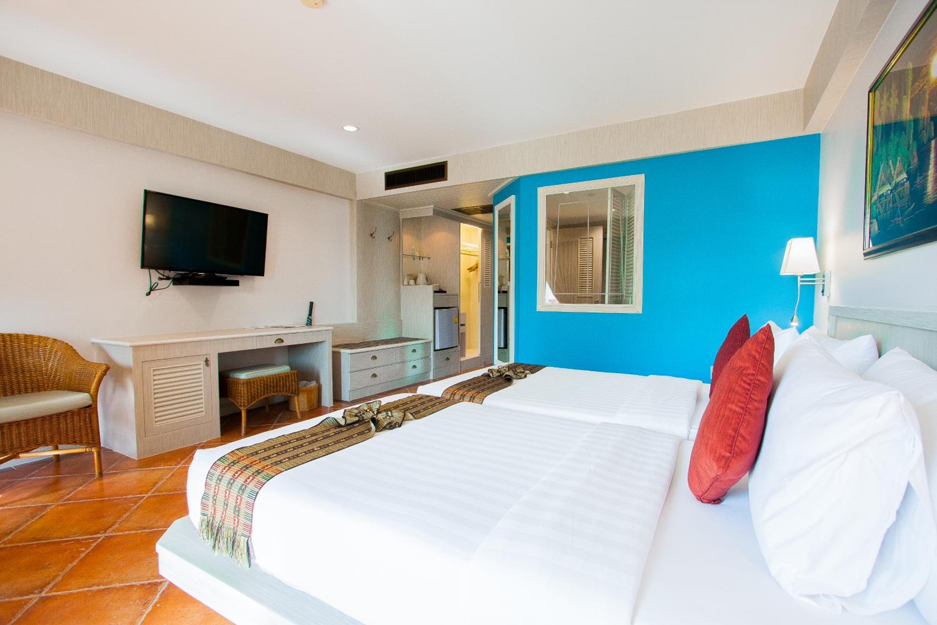 hilton checkers los angeles
