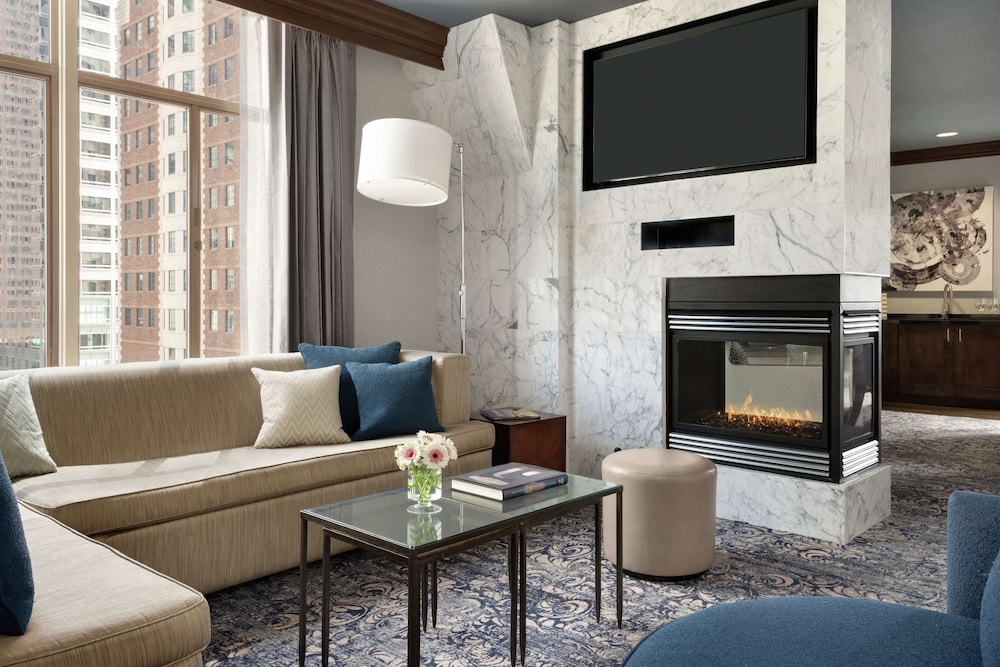 hilton checkers los angeles