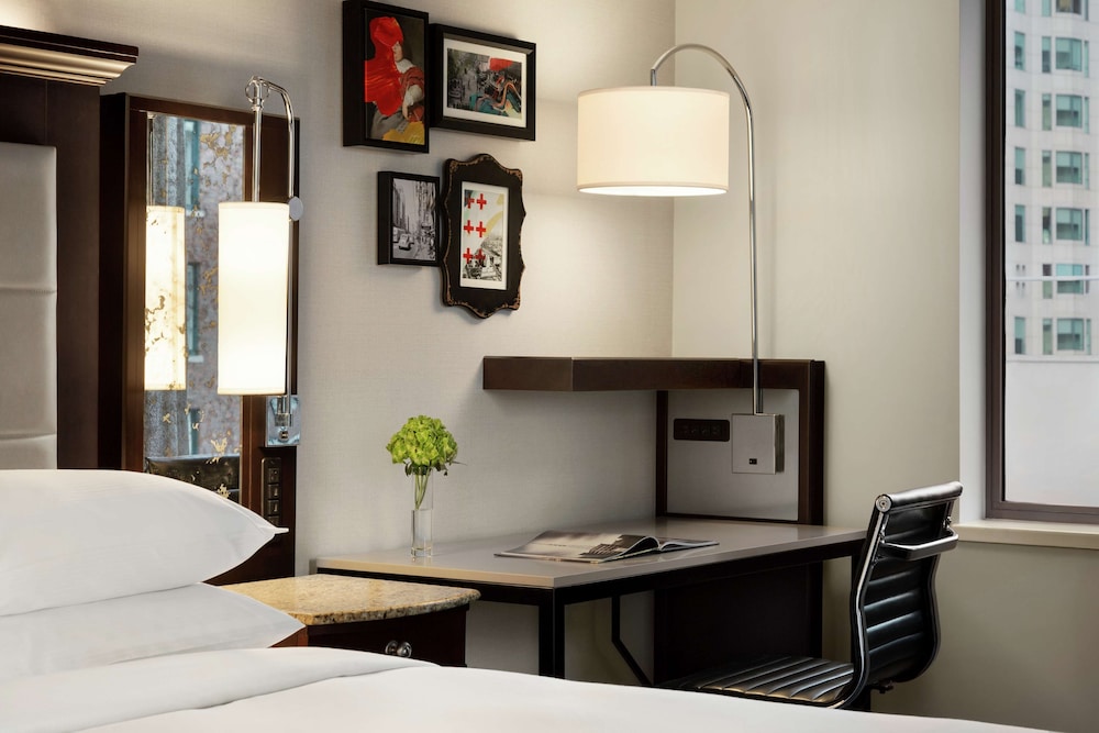 hilton checkers los angeles