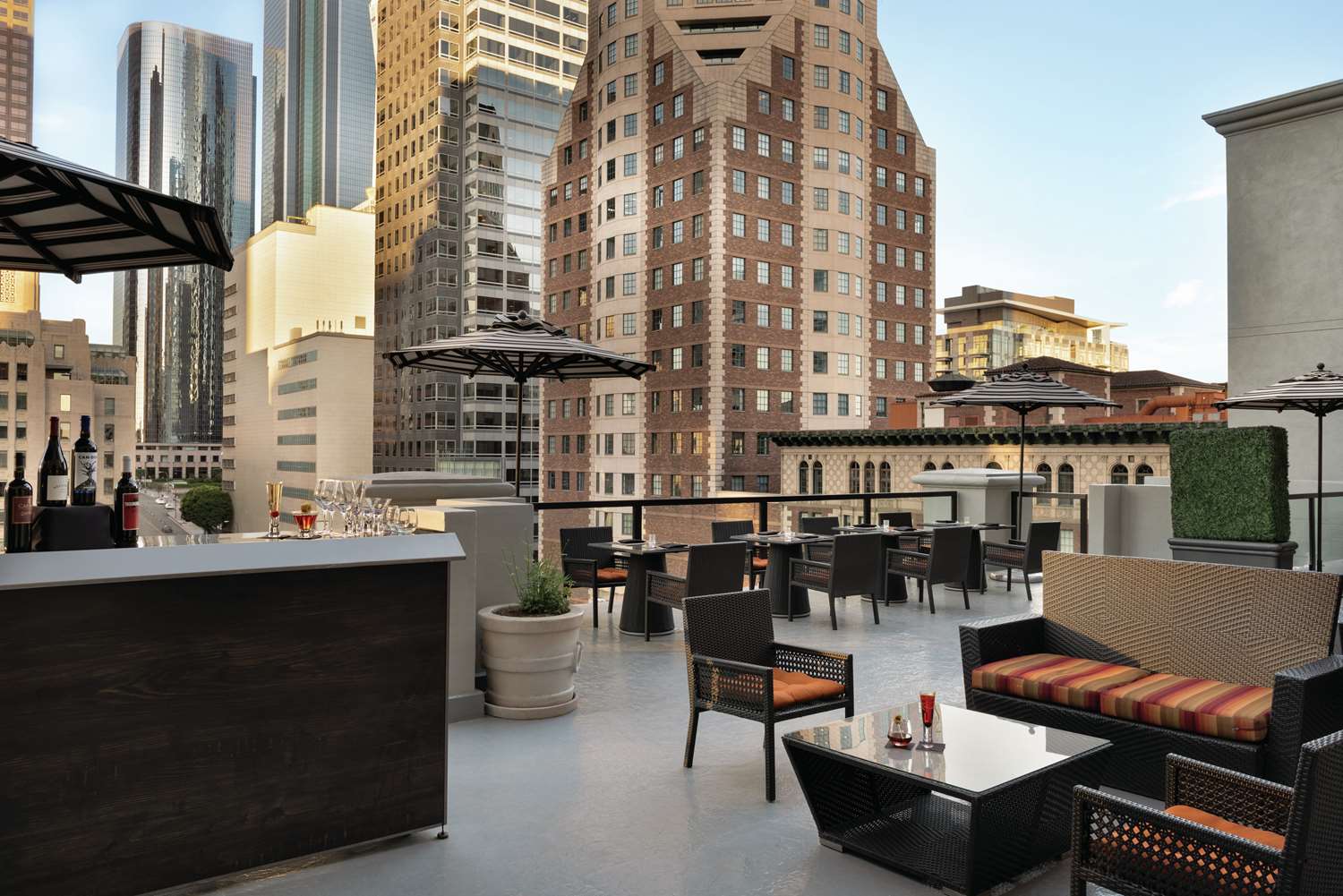 hilton checkers los angeles