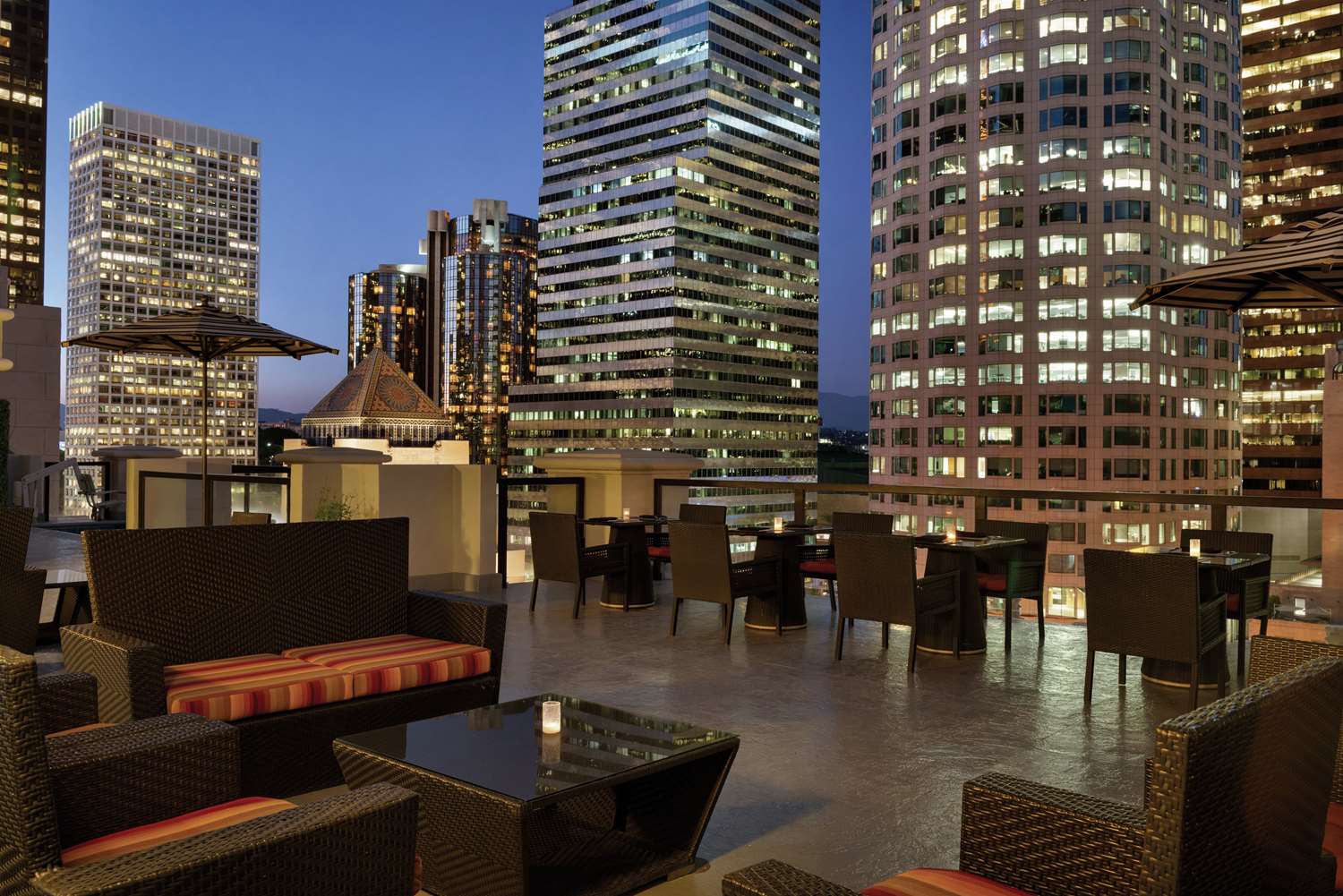 hilton checkers los angeles