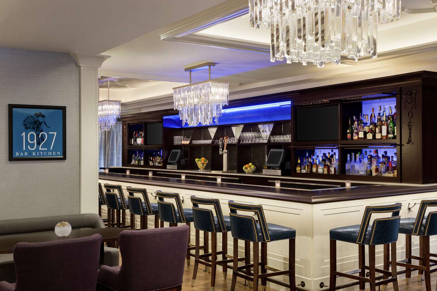 hilton checkers los angeles