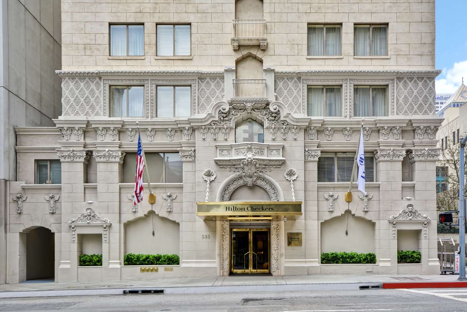 hilton checkers los angeles