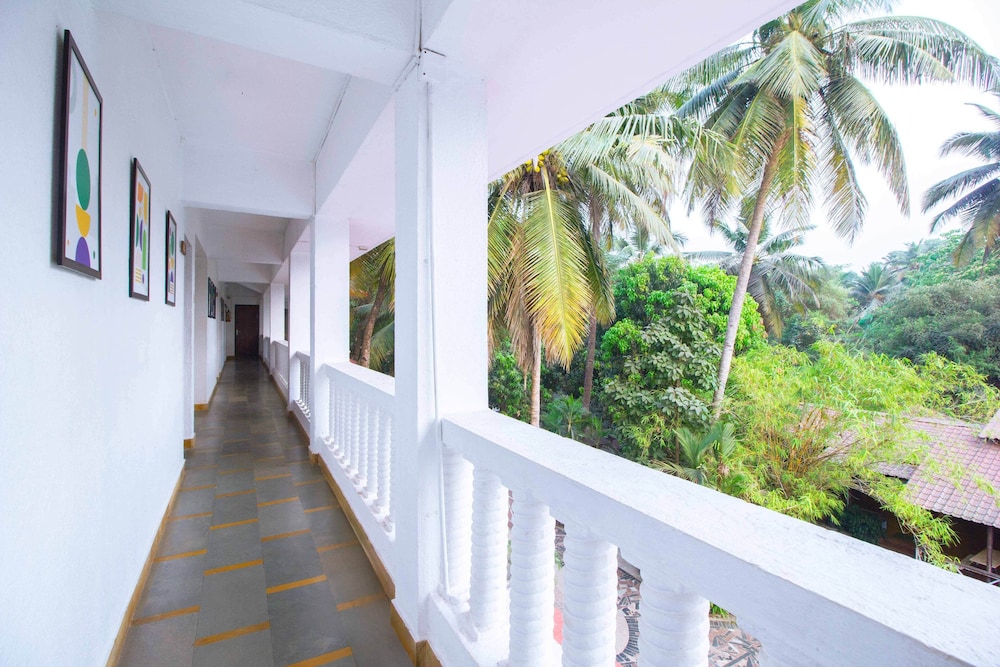 treebo kristal sands beach resort with swimming pool