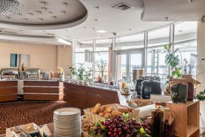 Cosmos Petrozavodsk Hotel,Republic Of Karelia>>Petrozavodsk,4 star