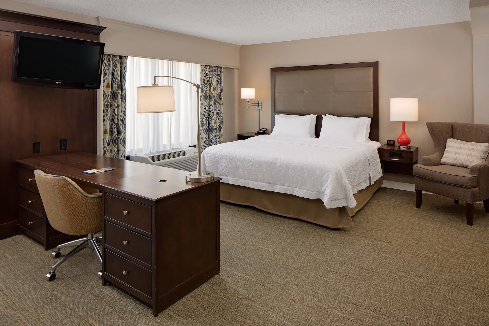 hampton inn louisville downtown