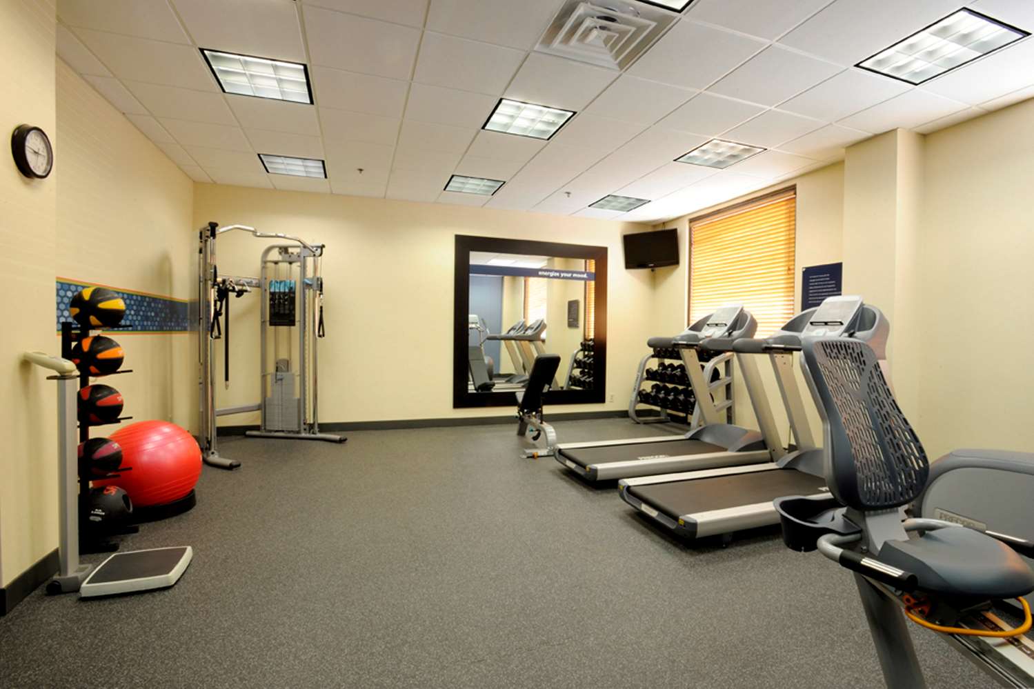 hampton inn louisville downtown
