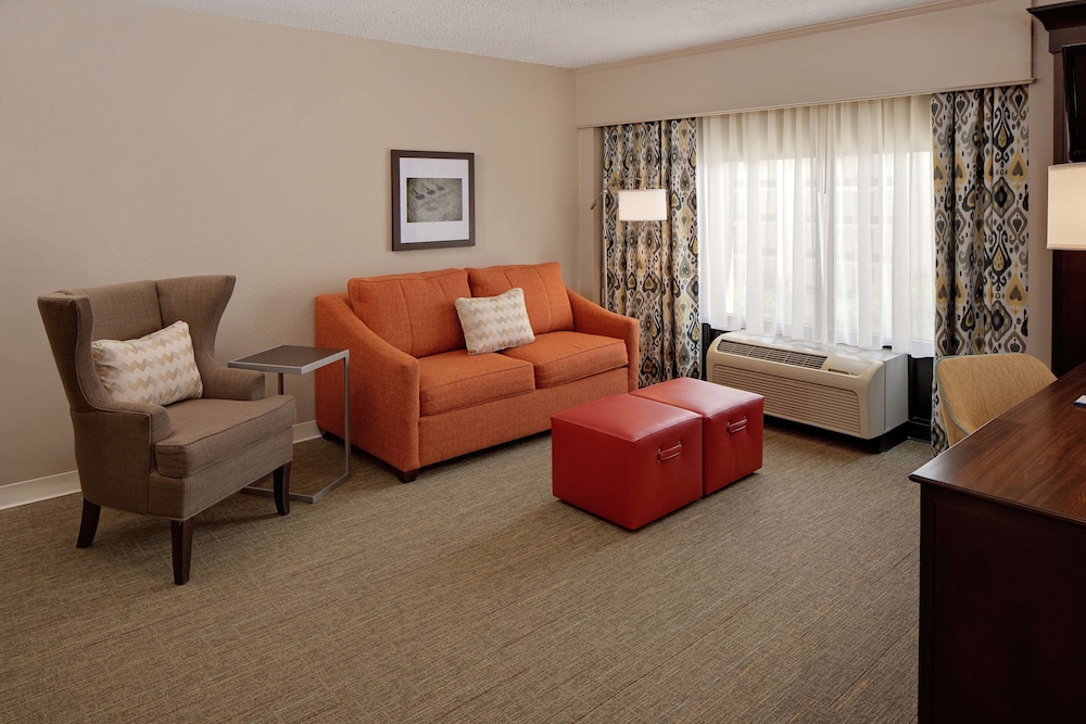 hampton inn louisville downtown