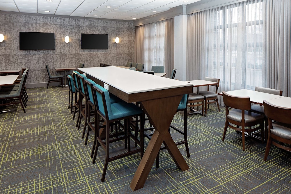 hampton inn louisville downtown