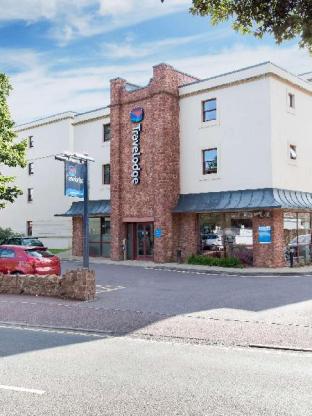 travelodge paignton seafront