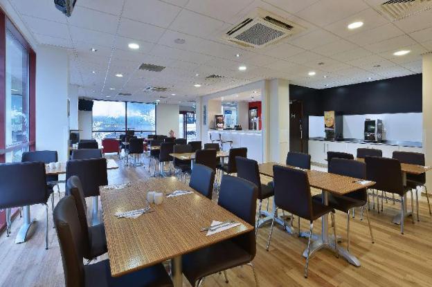 travelodge paignton seafront